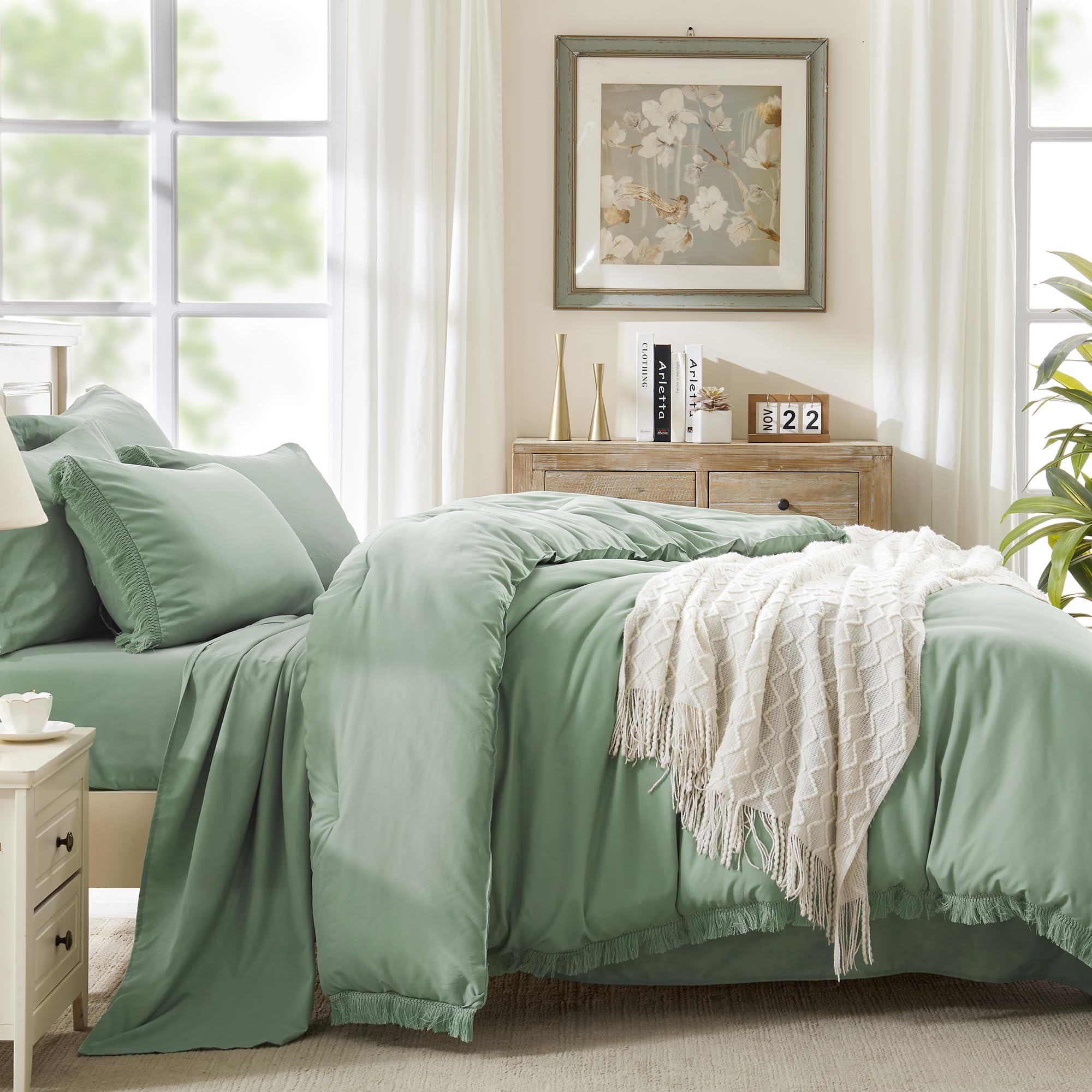 Andency 7 Pieces Comforter Sets -  Bed in a Bag Soft Fluffy Bedding Comforter Sets - Lightweight Cream Boho Tassel Bed Set with Comforter, Sheets, Pillowcases & Shams