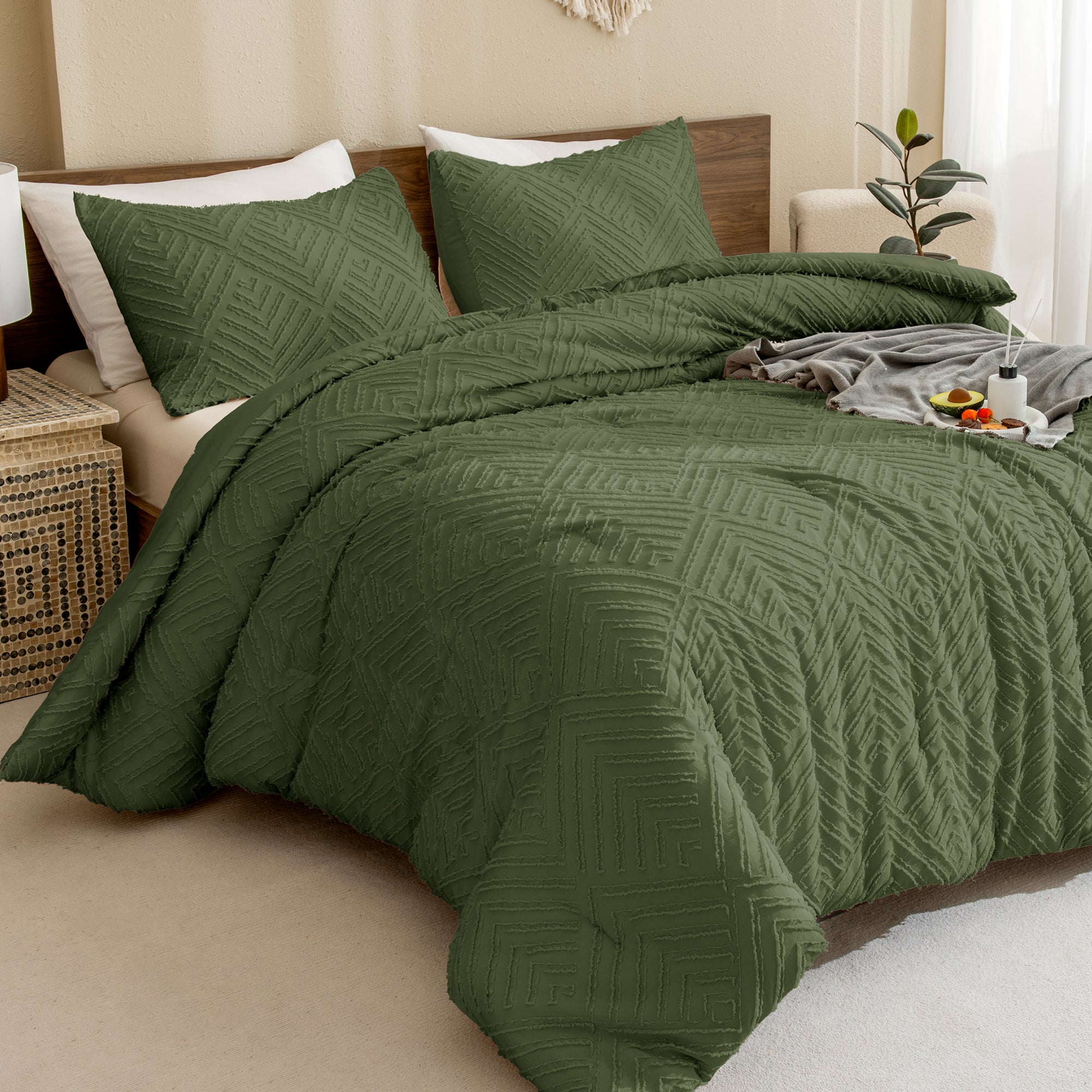 ANGENIA Comforter Set, 3 Pieces Fluffy Cream Boho Bedding Comforters Set, Soft Lightweight Tufted Down Alternative Bed Set for All Season