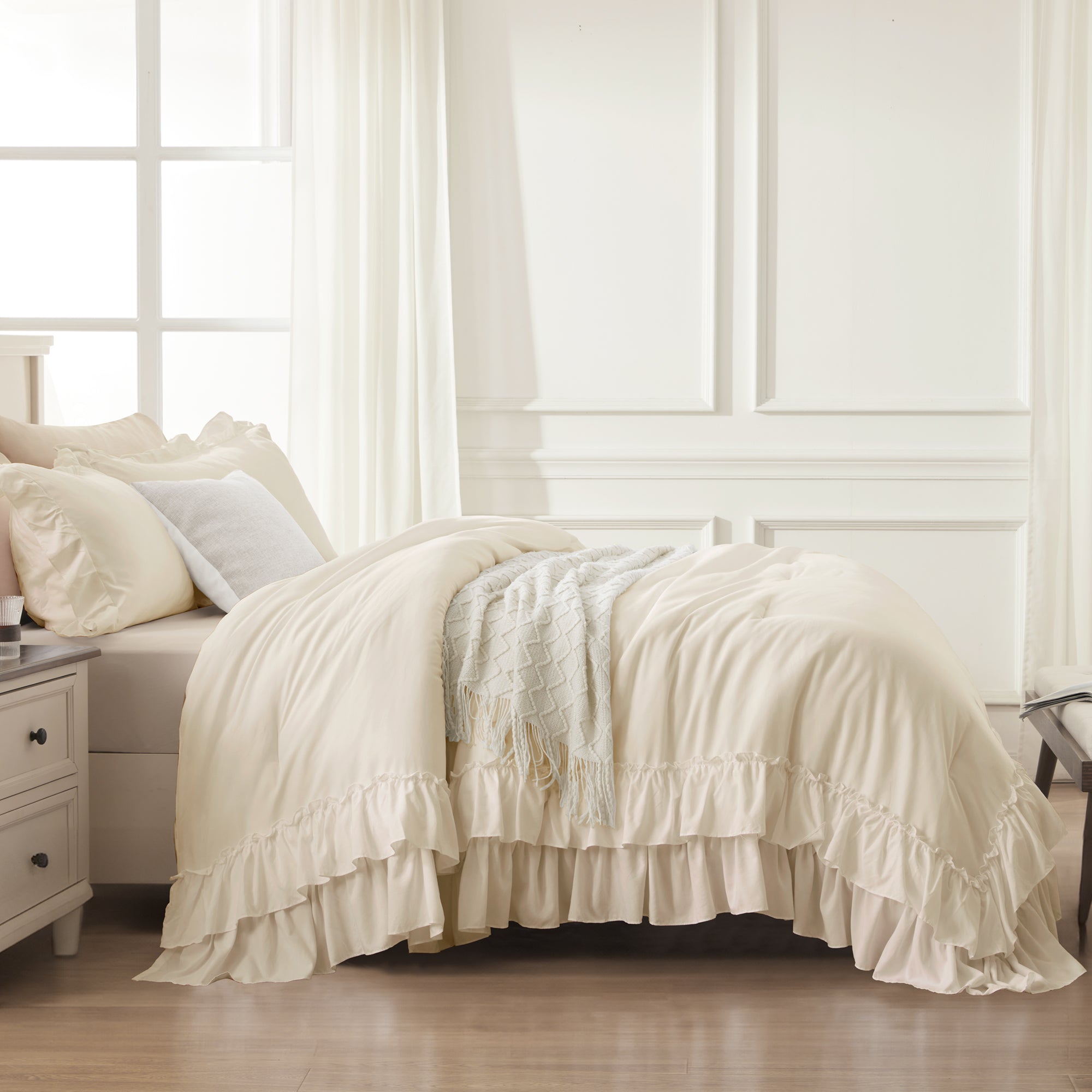 ANGENIA 3 Pieces Ruffle Comforter Set,  Solid Farmhouse Bedding Comforter Sets, Cozy Fluffy Lightweight Down Alternative Bed Set for Girls Teens Women Men