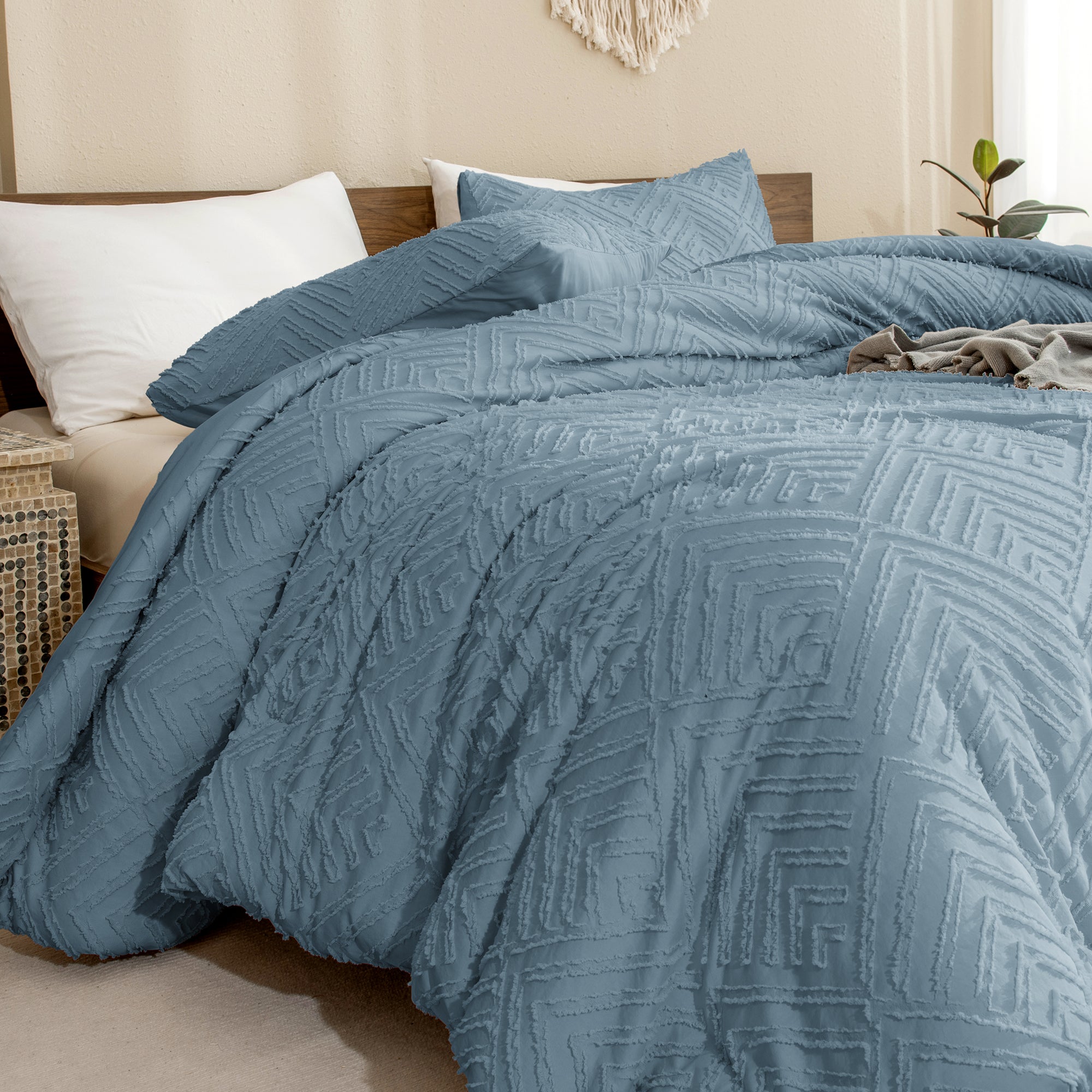 ANGENIA Comforter Set, 3 Pieces Fluffy Cream Boho Bedding Comforters Set, Soft Lightweight Tufted Down Alternative Bed Set for All Season