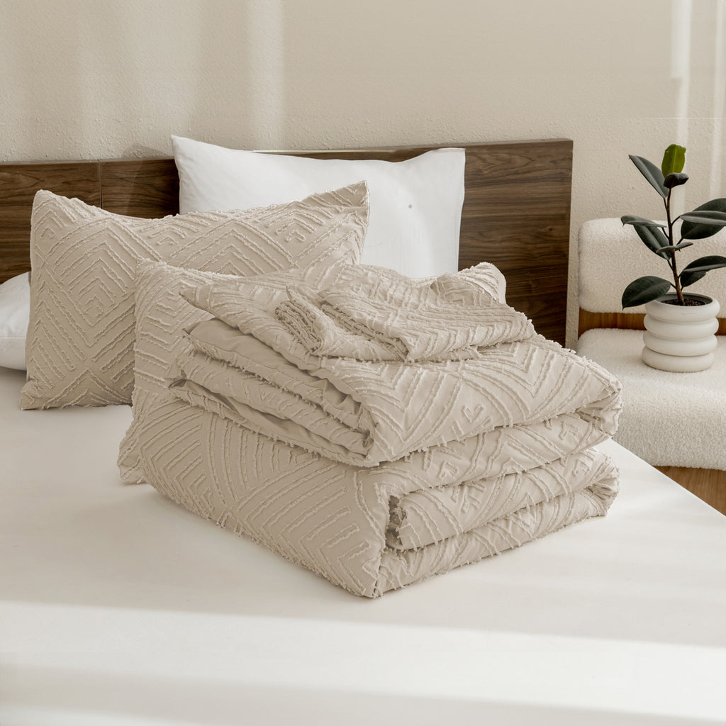ANGENIA Comforter Set, 3 Pieces Fluffy Cream Boho Bedding Comforters Set, Soft Lightweight Tufted Down Alternative Bed Set for All Season
