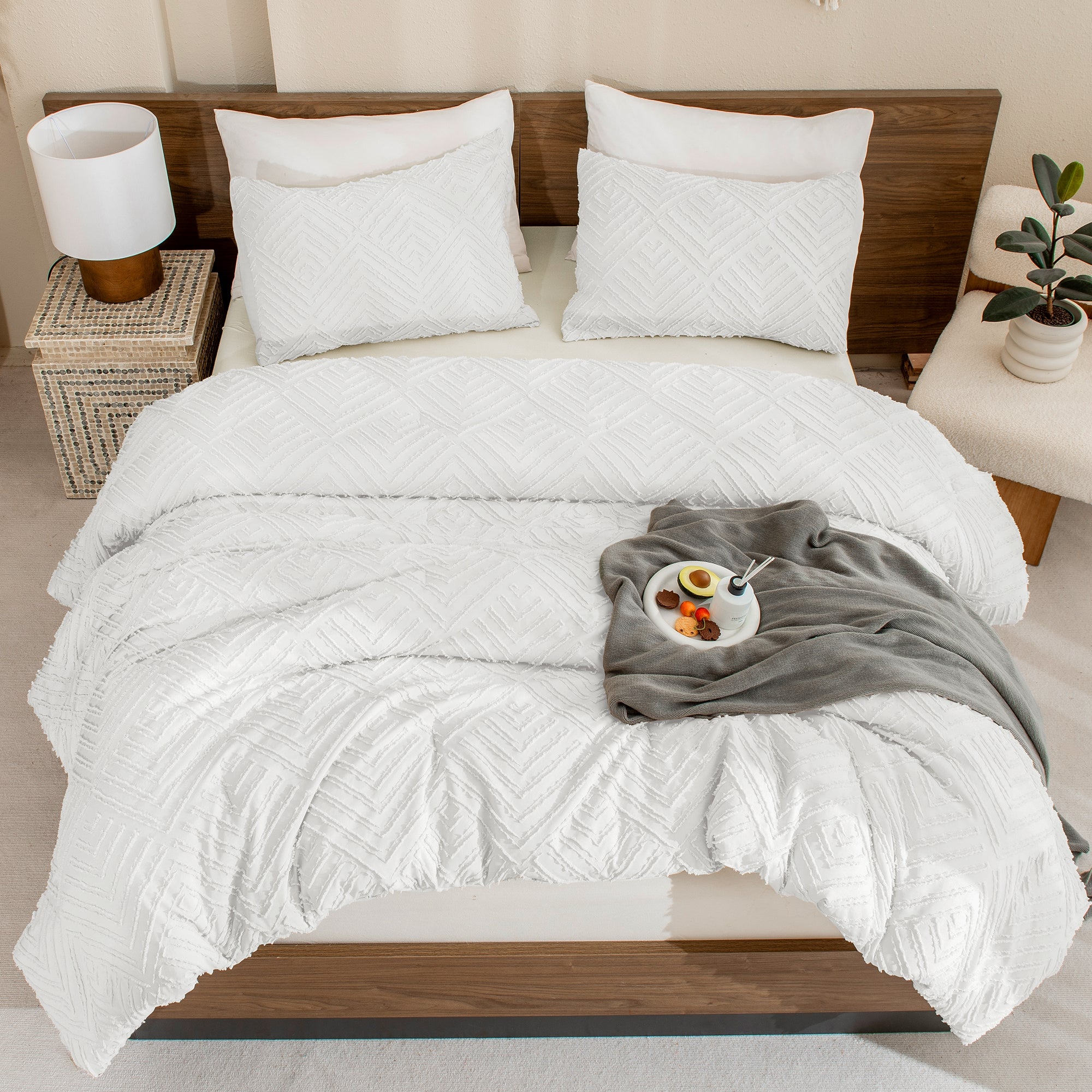 ANGENIA Comforter Set, 3 Pieces Fluffy Cream Boho Bedding Comforters Set, Soft Lightweight Tufted Down Alternative Bed Set for All Season