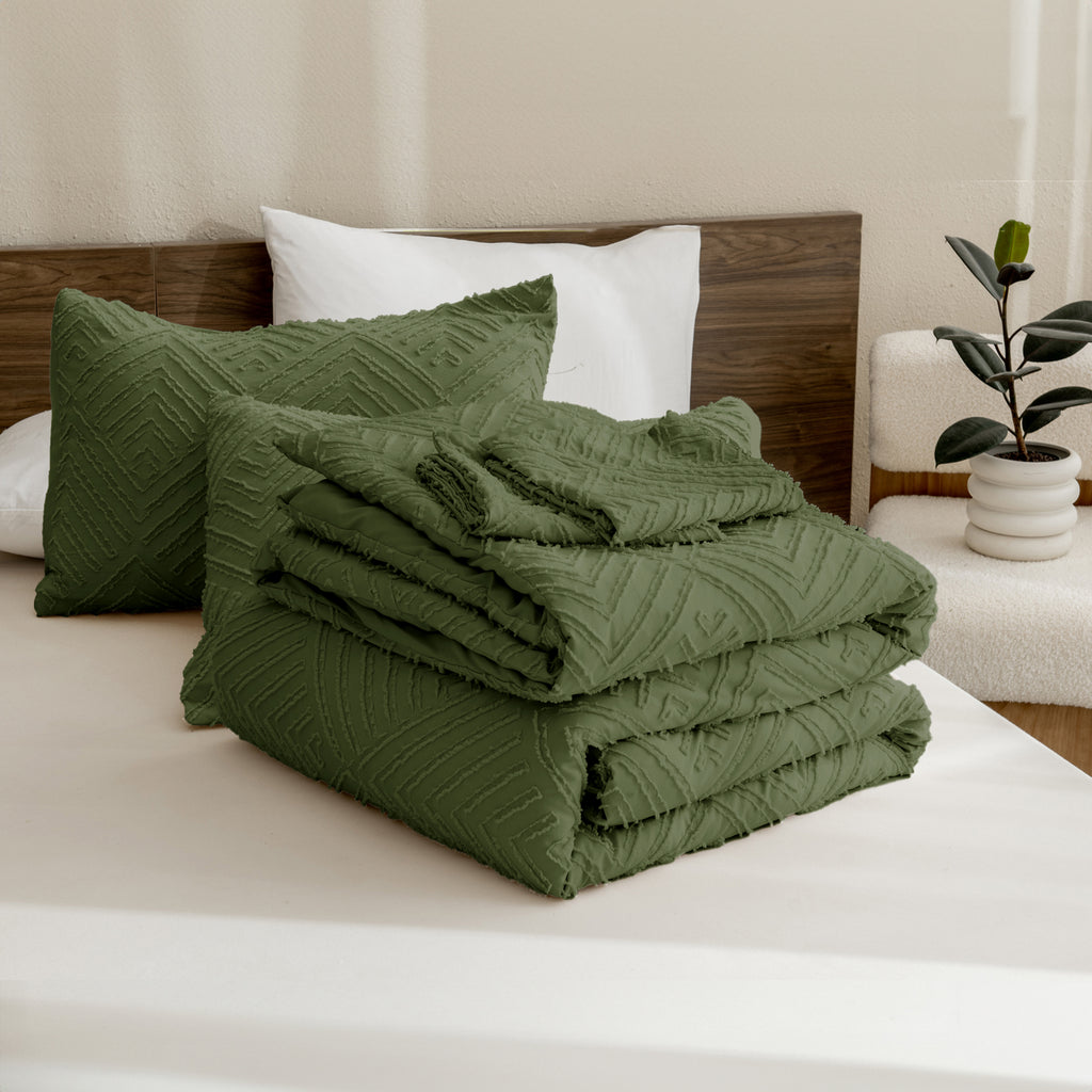 ANGENIA Comforter Set, 3 Pieces Fluffy Cream Boho Bedding Comforters Set, Soft Lightweight Tufted Down Alternative Bed Set for All Season