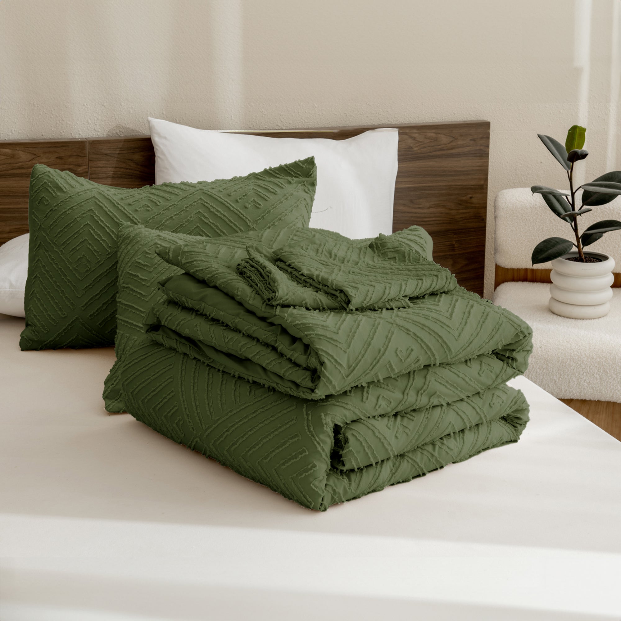 ANGENIA Comforter Set, 3 Pieces Fluffy Cream Boho Bedding Comforters Set, Soft Lightweight Tufted Down Alternative Bed Set for All Season